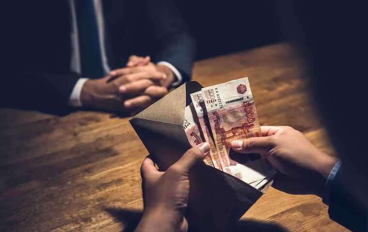 Адвокат из Чечни обвинён в вымогательстве взятки для заключения контракта с Минобороны
