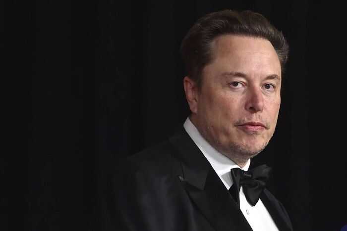 Маск приостанавливает участие в делах США ради Tesla и криптовалют