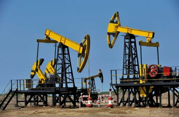 Евросоюз приостановил планы по ужесточению потолка цен на российскую нефть